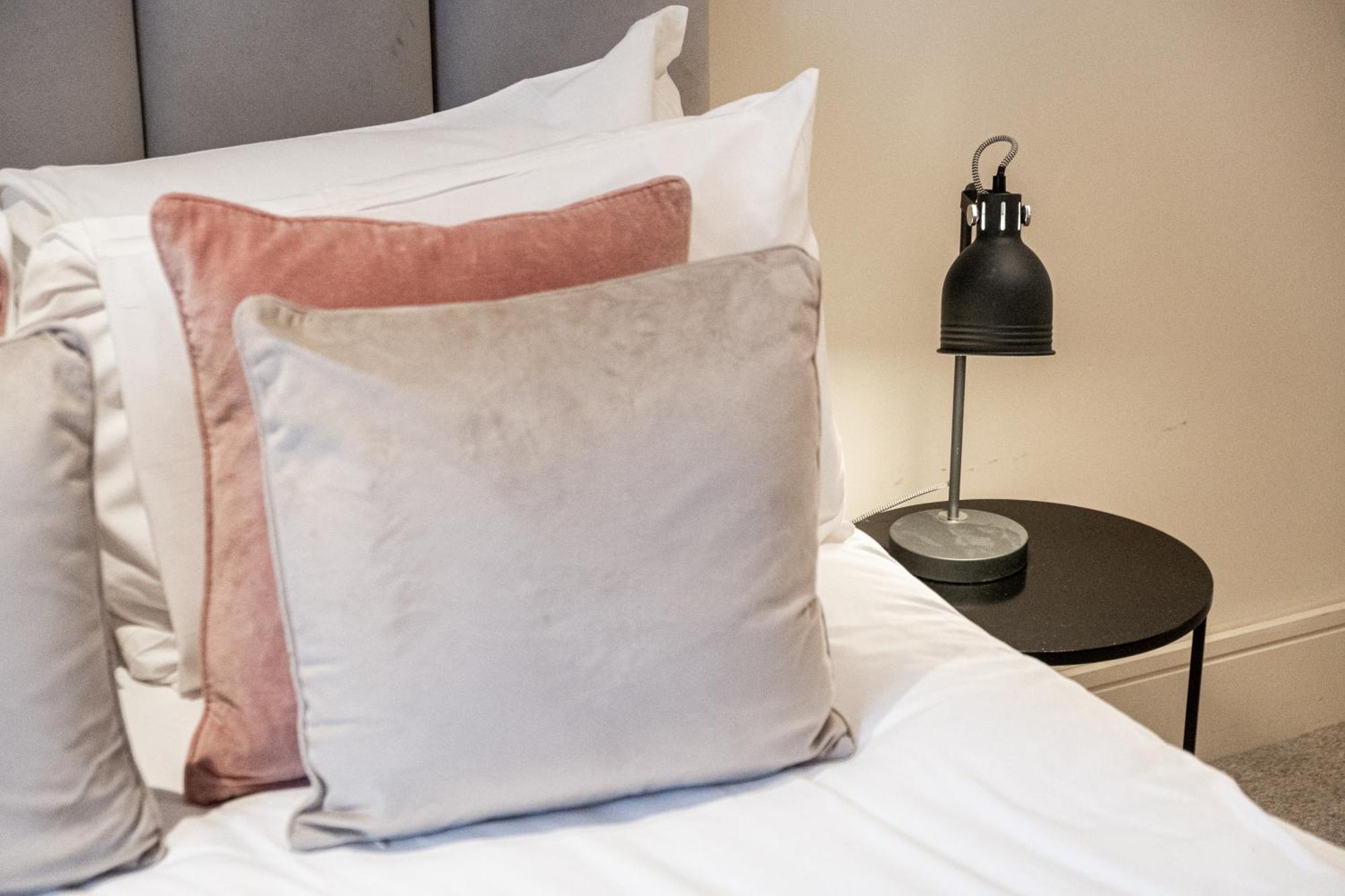 버밍엄 Osbourne House Pink 2 Bed, 2 And Half Bath 아파트 외부 사진