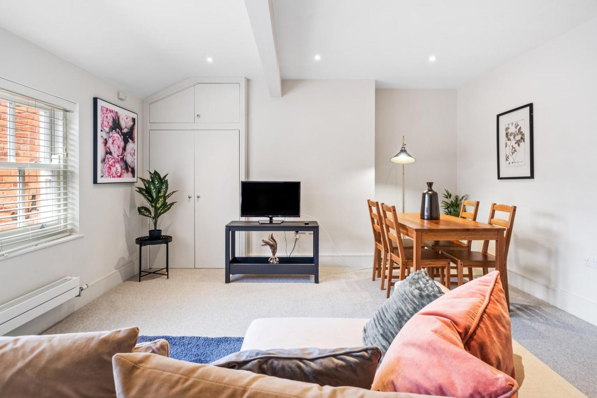 버밍엄 Osbourne House Pink 2 Bed, 2 And Half Bath 아파트 외부 사진