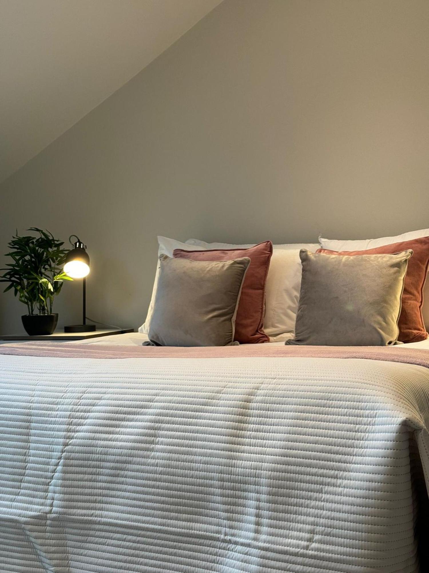 버밍엄 Osbourne House Pink 2 Bed, 2 And Half Bath 아파트 외부 사진